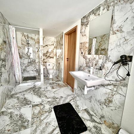Apartman Velicka Vinaren Poprad Bagian luar foto