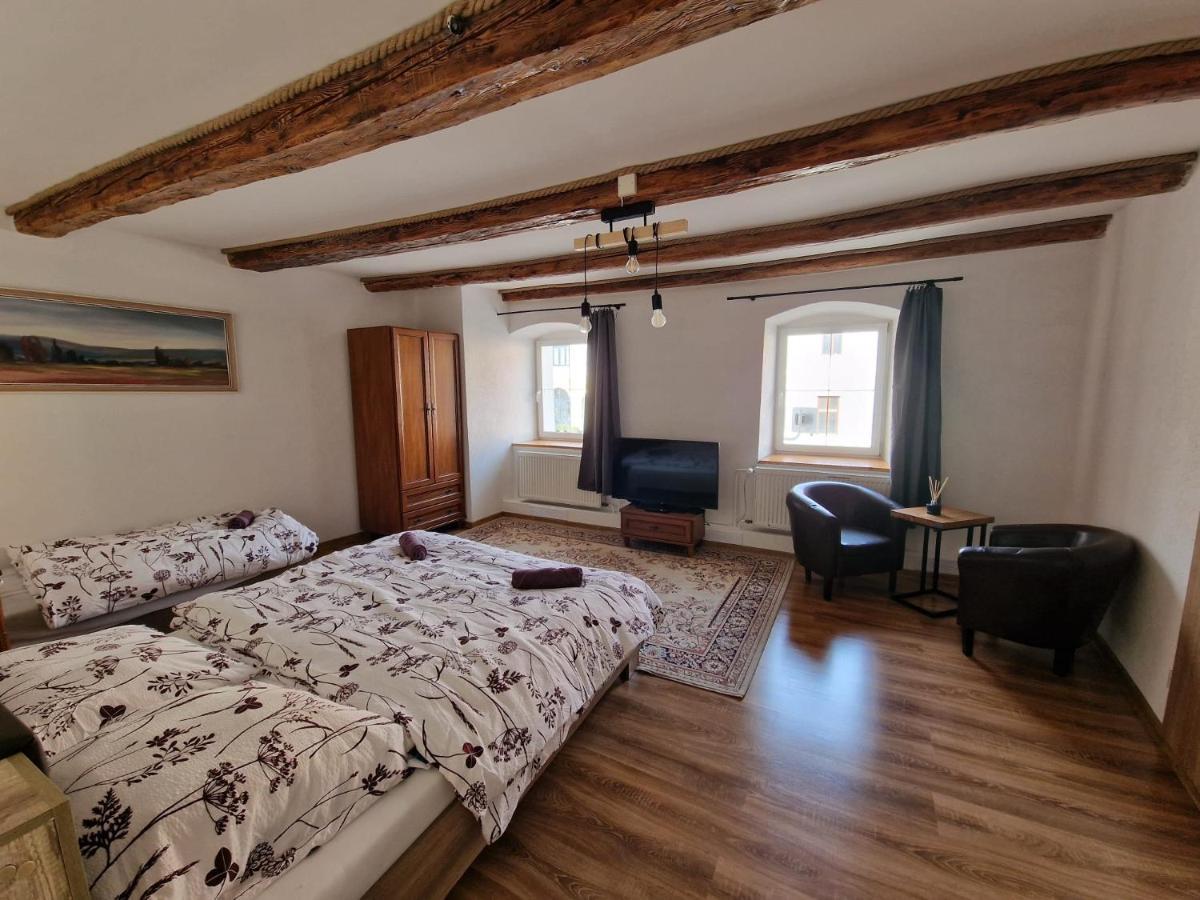 Apartman Velicka Vinaren Poprad Bagian luar foto