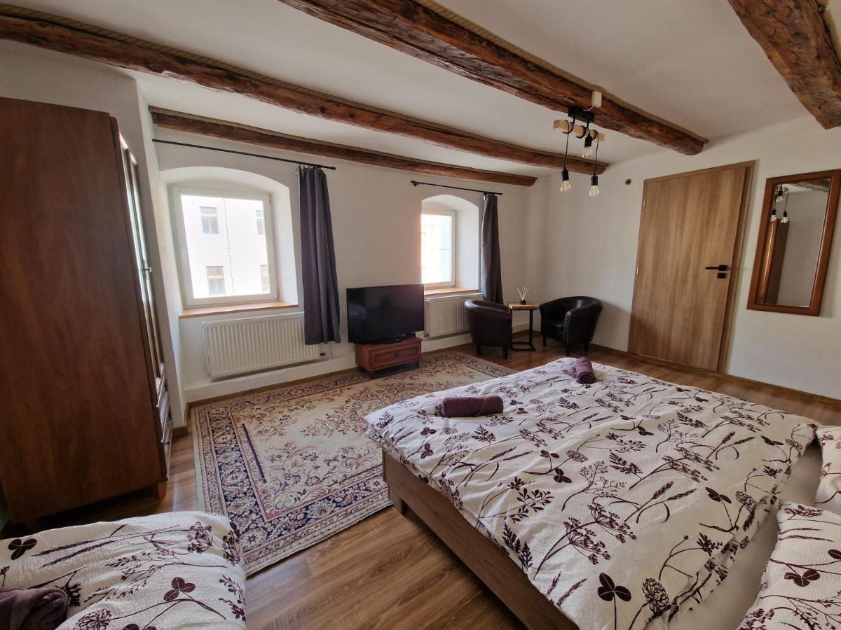Apartman Velicka Vinaren Poprad Bagian luar foto