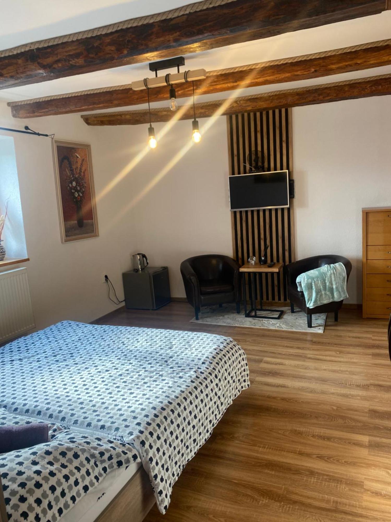 Apartman Velicka Vinaren Poprad Bagian luar foto