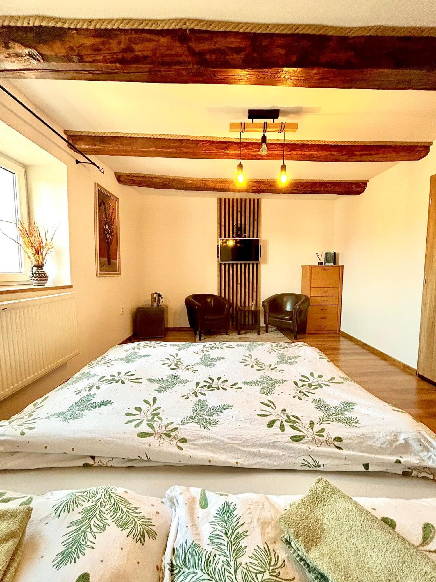 Apartman Velicka Vinaren Poprad Bagian luar foto
